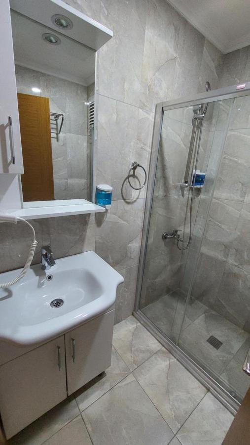 Mini Suite Otel อิสตันบูล ภายนอก รูปภาพ