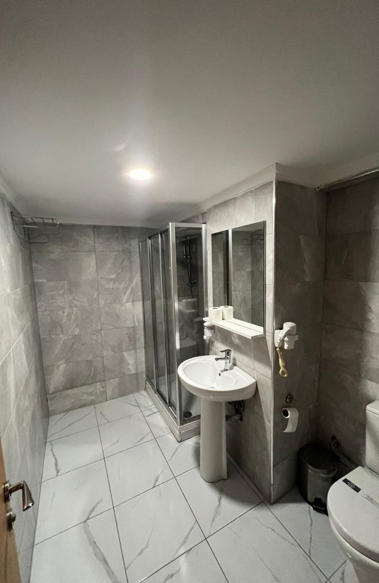 Mini Suite Otel อิสตันบูล ภายนอก รูปภาพ